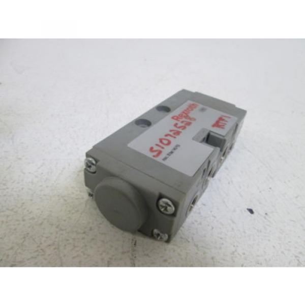 REXROTH Greece Egypt VALVE 0 820 231 002 *NEW NO BOX* #3 image